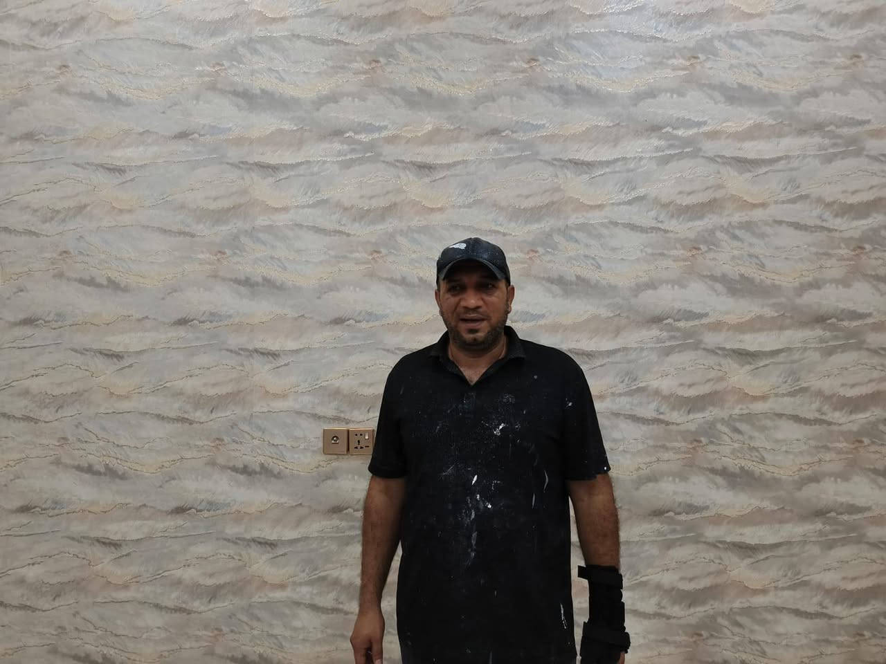 السلام عليكم
اعمالي ورق جدران
سعر متر مربع كرسته وعمل 6الاف💸💸💸💸
ظمان 5سنوات صيانه 👷👷👷👷
مانع ال حشرات و بكتيريا
ضد تعفن 
اي استفسار اتصل وتدلل علينا يوجد واتساب،📞📞📞📞
***********
