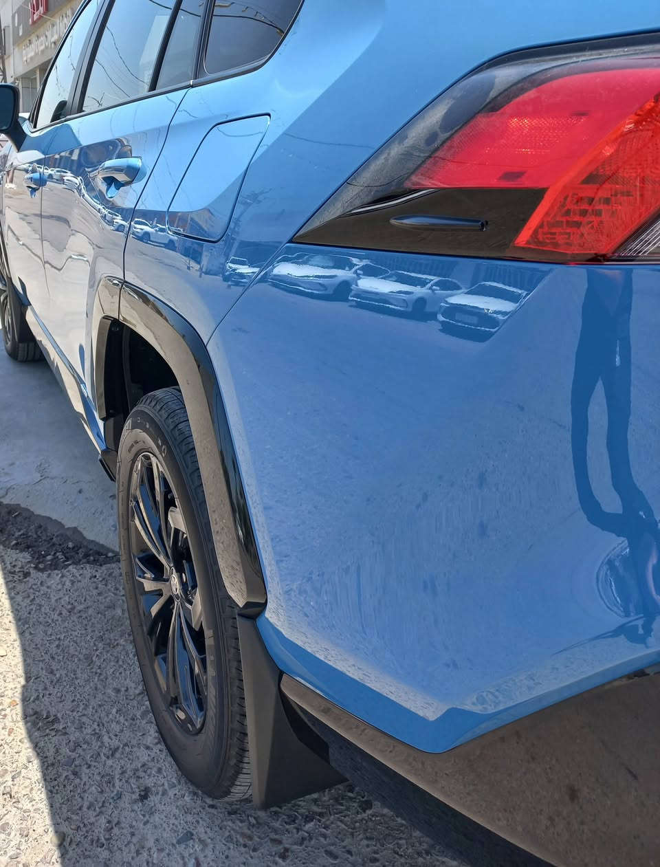 RAV4 Hybrid 2024 (SE)
فئة SE  لون بحري مميز 
محرك 2.5 هايبرد AWD
السياره فتحه 
أنظمة أمان (رادار + مسار )
بصمة تشغيل + دخول ذكي
 كشنات كهرباء 
حساس مطر وبعد مواصفات اخرى
ماشيه 11الف ميل
مواصفات عملية ومريحة
السياره بدون صبغ ولاتبديل 
السياره دخول جديد

ملاحظة:

( الحادث موضح بالمنشور

📍 الموقع: بغداد الكرخ

لل استفسار اكثر اتصال عل رقم*********** مواتساب وماسنجر متوفر
