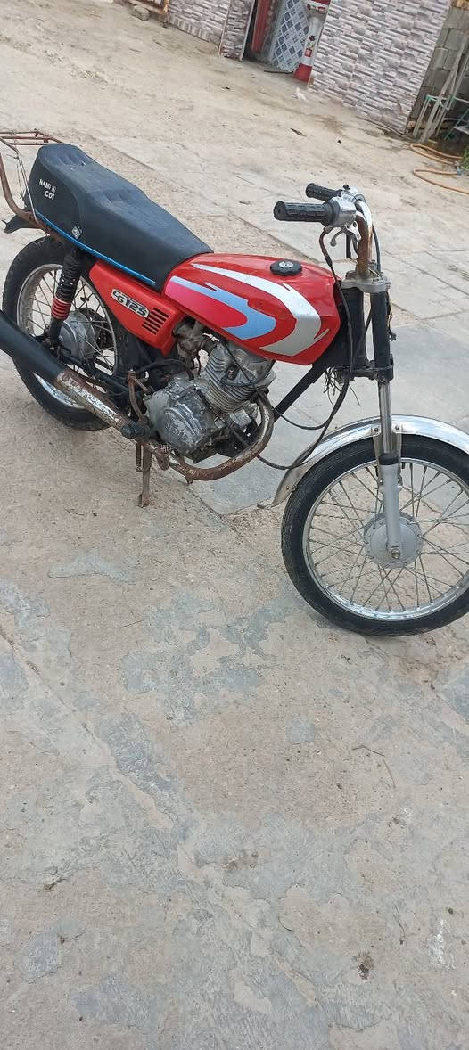 سلام عليكم دراجه للبيع أوراق الاتصال عله الرقم ***********
