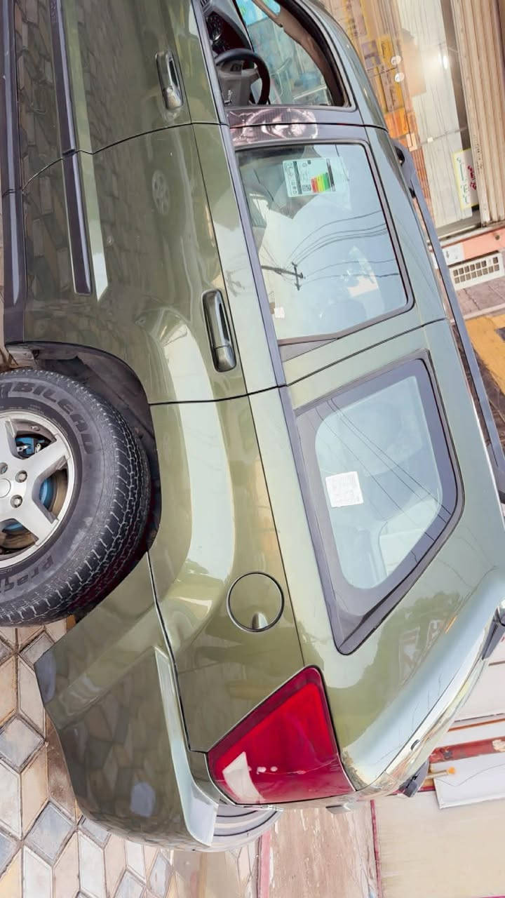 السلام عليكم جيب لاريدو ٢٠٠٧ فول رقم بغداد بسمي شخصيآ صبغ جماليه بدون اي ضرر السياره نضيفه حيل خير من الله 
مكاني بغداد  السعر ٨٣$ بيها حك الجيه فقط 
***********
