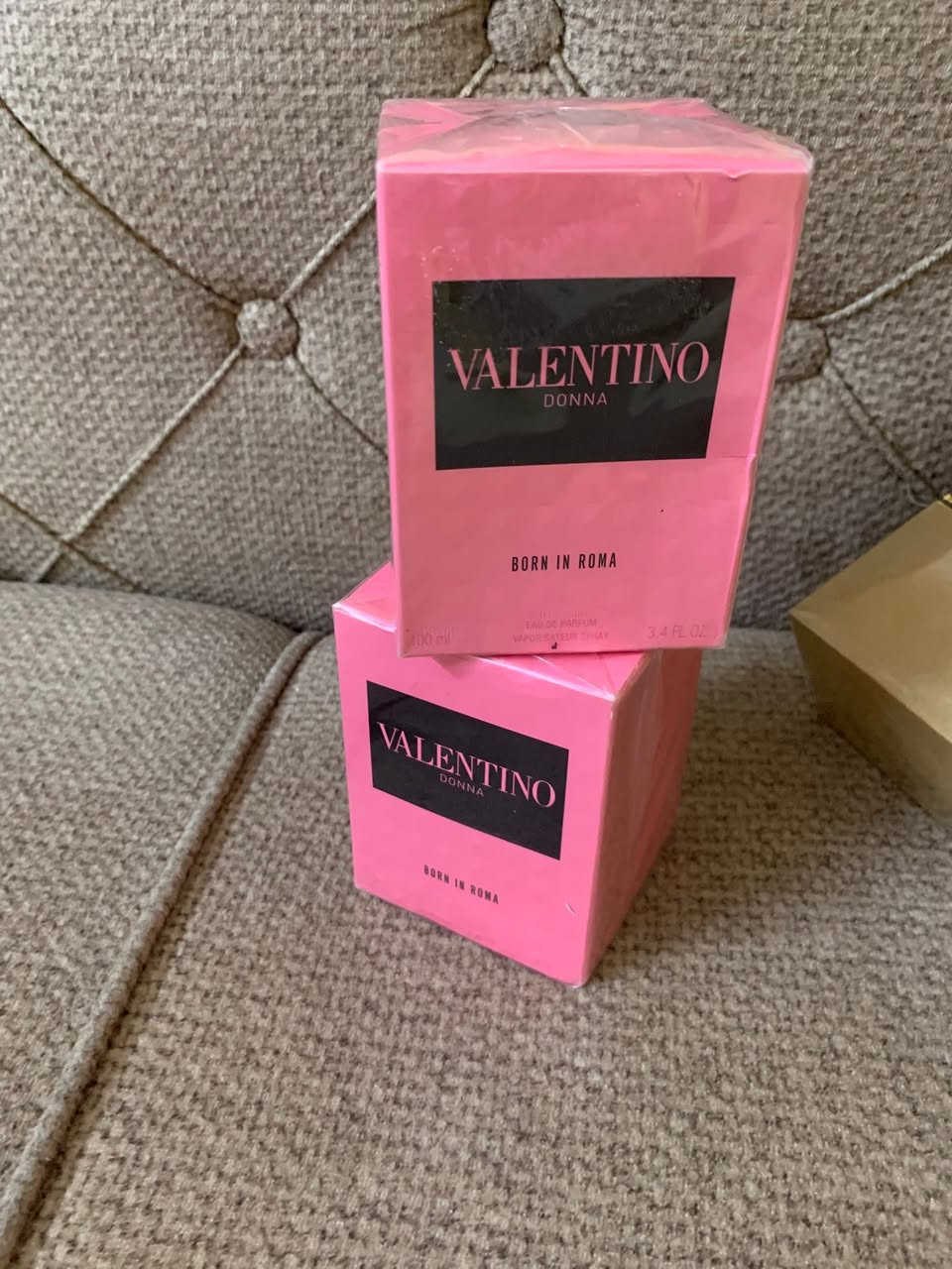 عطور فرنسة ڤلانتينو متوفر بقطعتين


**إذا كنت صاحب هذا الإعلان وتريد حذفه لأي سبب، رجاءا أرسل رسالة إلى الدعم الفني**