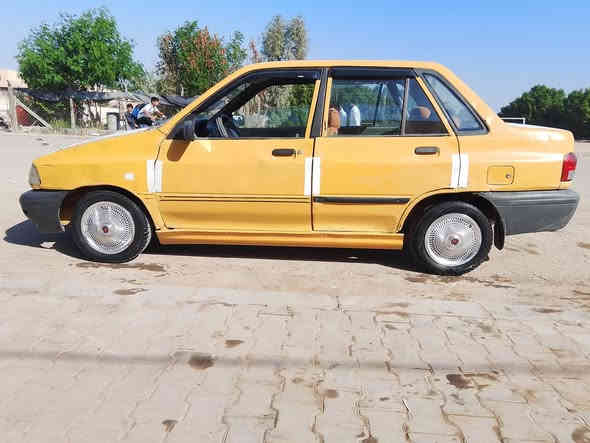 السلام عليكم سايب للبيع موديل 12 جير جديد مكينه بيها خيط بخار سياره حلوه خير من الله سياره تخم تاير حداديه وراء قدام جديده قبل للشارع مذب عليها ربع السعر 10 وبيها مجال *********** اتصال واتساب فقط باي وقت عنوان نجف حي المكرمه
