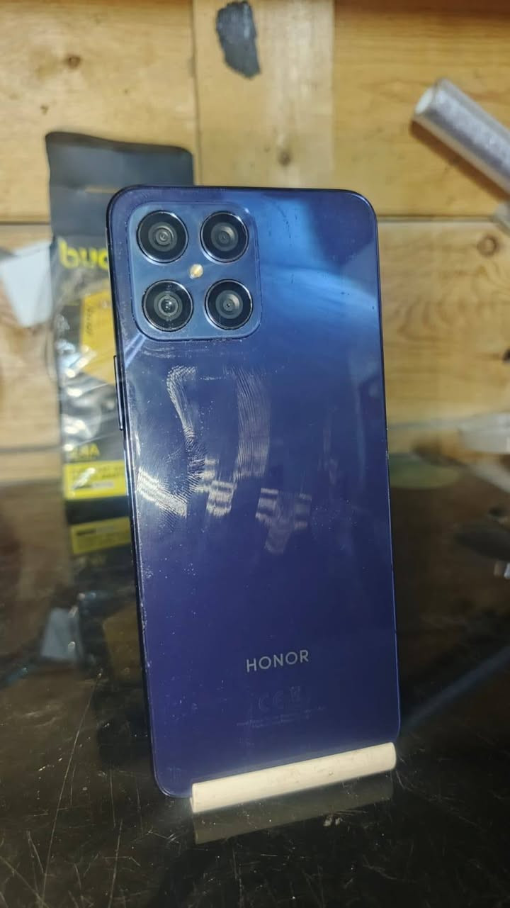 السلام عليكم. 
هونر X8 ذاكرة 128 نضافة فول. فقط مبدل شاشة 
كاميرا تكنيك صوت سيمكارت كله فول مابي اي عطل
مراوس او بيع السعر 80 الف. مكاني بغداد الزعفرانية


**إذا كنت صاحب هذا الإعلان وتريد حذفه لأي سبب، رجاءا أرسل رسالة إلى الدعم الفني**