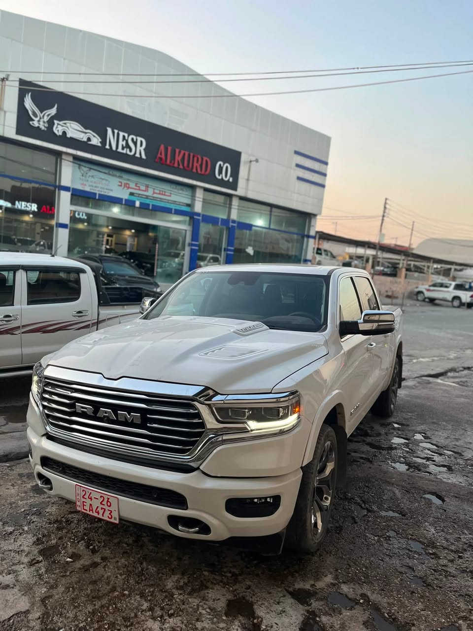 دوج رام LONG HORN 2024✈️فول مواصفات1/1
موديل 2024 مواصفات LONG HORN فول مواصفات شاشة تيسلا رادار امامي وخلفي حساسات امامي وخلفي عداد سرعه ديجيتال كشنات جلد وشامو كشنات كهربائي +خزن بانوراما لايت LED بكلايت LED مري شفت لون داخل قرميدي 
باب البدي قطعتين 
4X4
حجم المحرك :5700 V8❤️
سيارة ماشية :26mi
حادث السيارة بنيد +جاملغ تبديل شركة بدون صبغ راس الشاصي بي رصعة بسيطه فقط بل حرارة معدل
ايرباكات مرجوع سيستم شركة 
سيارة بدون رقم تترقم جميع محافظات شمال 
شرط الرقم ابيع
سعر سيارة :315ومجال بسيط
***********
