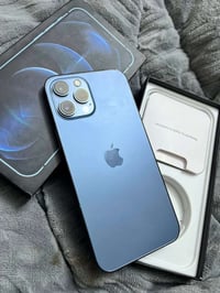ايفون 12 برو ماكس • نيلي • بطاريه ٨٠%