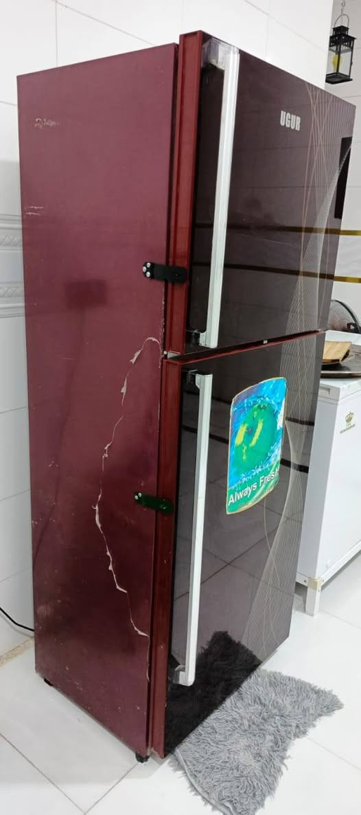 السلام عليكم ثلاجه جديده ونظيفه للبيع شرط التجميد السعر 350 وبيهه مجال قليل للاتصال 🤳   👇

***********  👉
