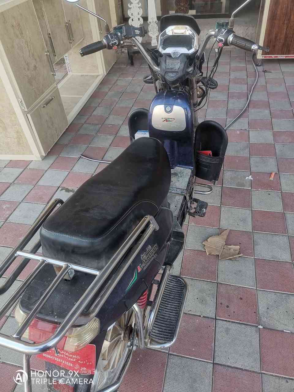 دراجه شحن للبيع البطاريات يقرن 10 النضافه مثل ماموضح بلصوره 
السعر 350 وبي مجال ***********
