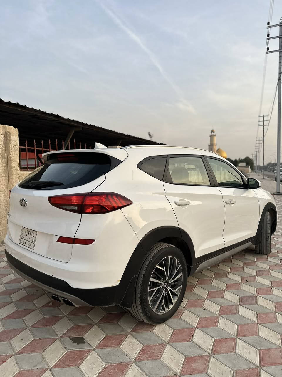 سلام عليكم توسان 2021
رقم بغداد تحويل ثاني يوم
مكفوله كفاله عامه  حته من البارد سونار ابيض شرط 
ماشيه 39 حقيقي شرط الفحص 
جديده بمعنى الكلمه
موصفات:  بصمه تشغيل 
بصمه ابواب
رادارات جانبيه 
اشاير بلمري
تبريد قطعتين 
اوتو هولد
سايد بريك بصمه 
وباقي الموصفات كدامك 
مكينه 2400
سياره تخم تاير جديد
عليه منضومه زنون
السياره وارد امريكي حادثه كسر دعاميه خلفيه فقط كلين يعني  سونار وصور الحادث بلمنشور
مكاني ديالى بعقوبه 
للاستفسار ***********
***********
