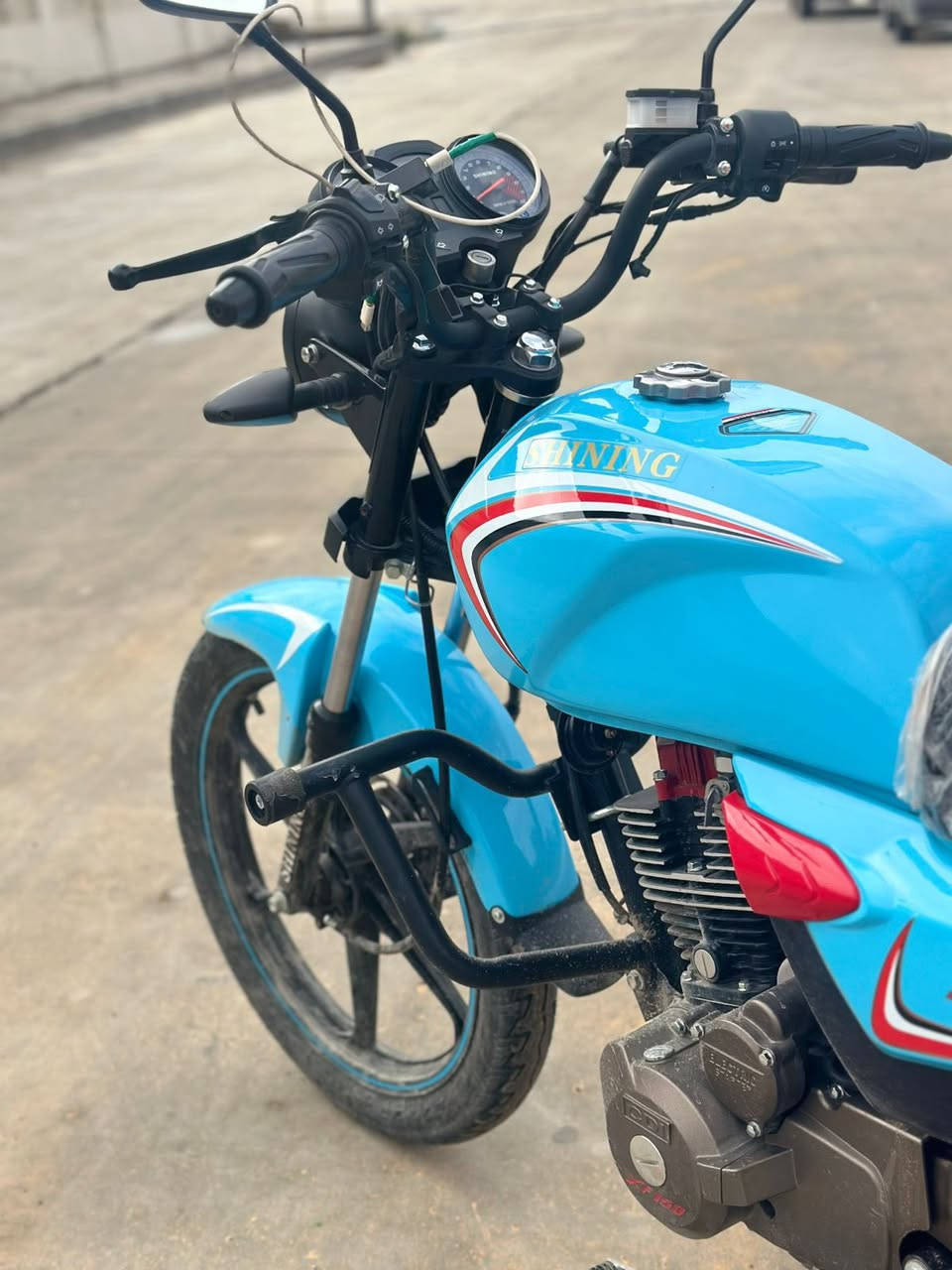 🔴شاينك لوان ازرك 🔴
دراجه للبيع 📍

عنوان الدراجه موصل نبي يونس 📍

✔️دراجه شاينك لوان ازرك 
✔️ مرقمه رقم نينوى لوحات انكليزي
✔️ثاني يوم احوال محرك 150
✔️كفاله عامه من كير مكينه شاصي 
✔️دراجه نضيف كامله مكمله
✔️ دهن ابداله امزويل 1/1 دراجه 
✔️موديل 2023
✔️كهربائيات كلها شغاله فول الفول
✔️مابيه اي نقص
✔️ماطور جاهزه
✔️السعر مليون 950
✔️ العنوان موصل نبي يونس 
 ✔️ اهل ال مليون ونص لا اتعب نفسك اصلا ماابيع

للتواصل عل ارقام ما اتواجد عل فيسبوك ولا ماسنجر اهل القساط مابيع لا مده ولا مقدمة 
        مع تحياتي للجميع 

اتصال 📞 ***********

اتصال 📞 ***********
