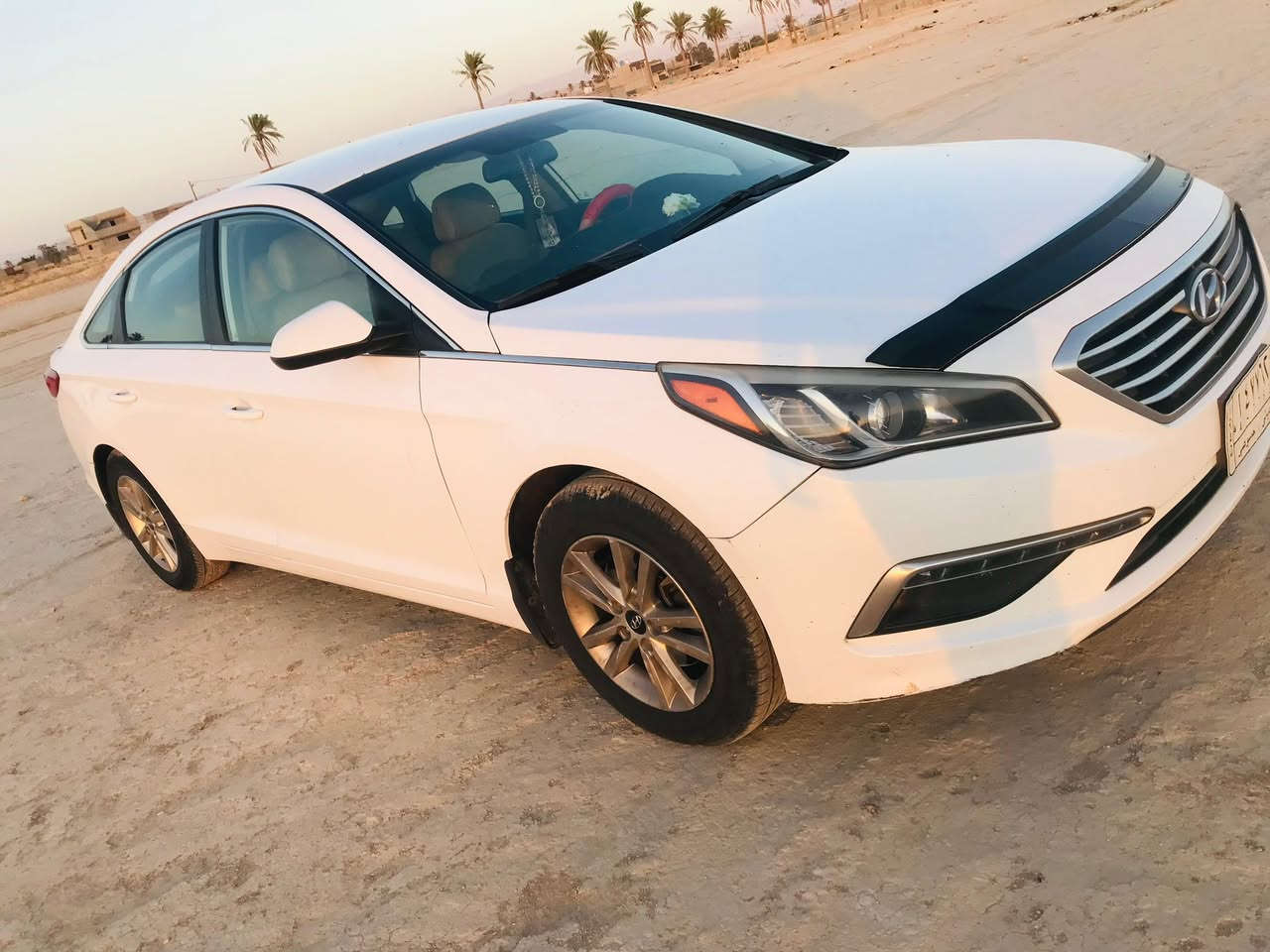 سلام عليكم ….
سوناته للبيع 2015..أمريكي ضرر جنطه فقط 
تكشير قليل بيها بس بل تكمه الخلفيه ..
لون الداخل بيجي السياره جاهزه صدر جديد .
رقم ديالى بسمي تحويل ثاني يوم 
المكان .ديالى.بلدروز 
السونار داخل المنشور 
السعر ١٢٨$ وبيها مجال للشراي  
رقمي .***********
