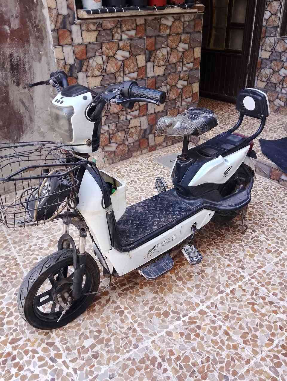 درجاه شحن للبيع بطارية تعبانه رتلهن  تبديل مكان موصل حي صدم قرب جامع النعيمي سعر150 وبي مجال رقم الهاتف ***********
