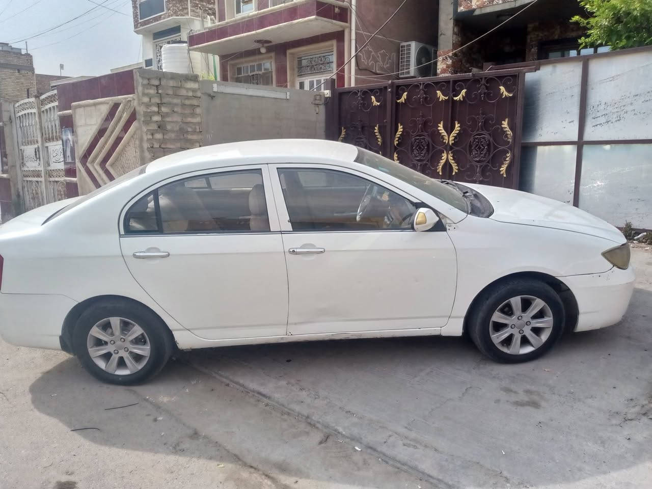 السلام عليكم ليفان 2011 بسمي السياره بيها حادث بالغد ومصلحي خوش تصليح مرتب مشط ستيرن ينكط صدر تعبان سياره يرادلها ترتيب فقط بيها تخم تايرات السعر 33 مكان حي الجهاد رقم الهاتف ***********
