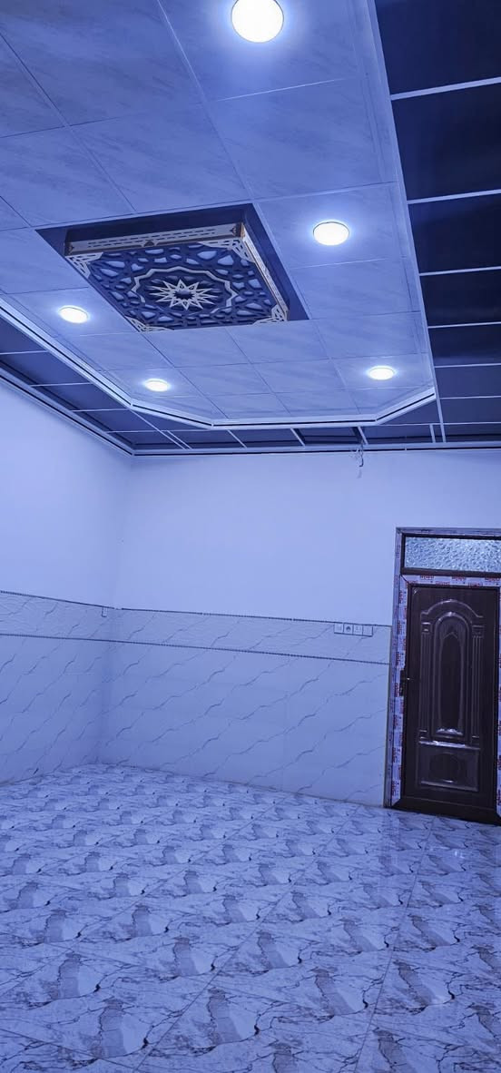 بيت للايجار حديث
مساحه ٢٠٠
طابق ارضي 
بناء٢٠٢٤ 
السعر ٣٥٠🔴 السعر ثابت رجاءً
للاستفسار الاتصال على الارقام 
‏‪0773 850 2051‬‏
***********
🔴غير متواجد على الفيس
