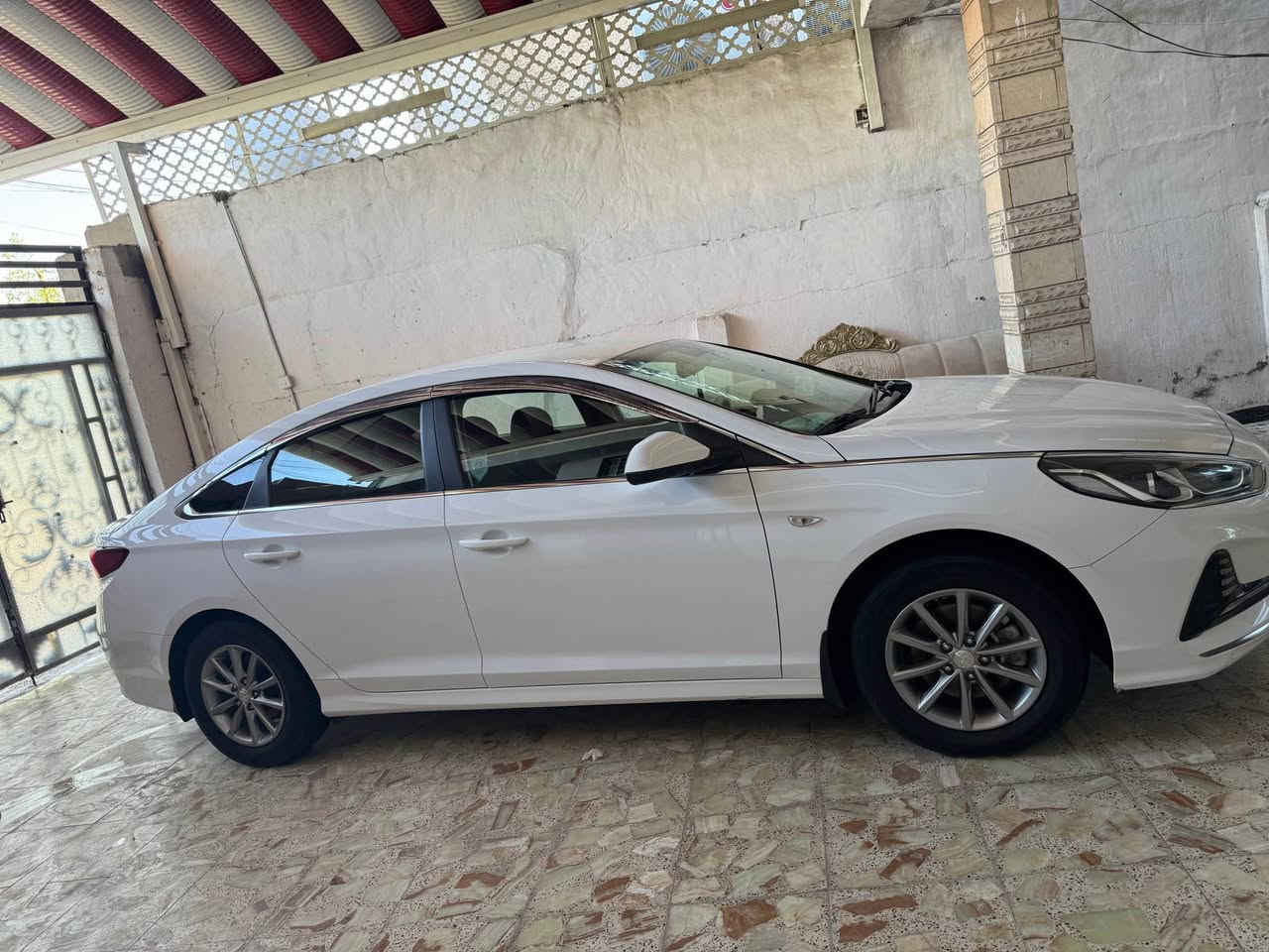 سوناته مديل 23 غاز بلادي سياره جاهزه من كلشي تجي وتشوف مكفوله ما عدا بارد خفيف بلداير مال جاملغ الخلفي وشوي الباب الخلفي اقل شبر هم بي بارد باقي كفاله عامه مكينه 2000 Lpi وارد كوري السعر 173 وبيها مجال للشراي موقعي موفقيه الاملاك الاستفسار اكثر الاتصال ع الرقم *********** البصرة, العراق
