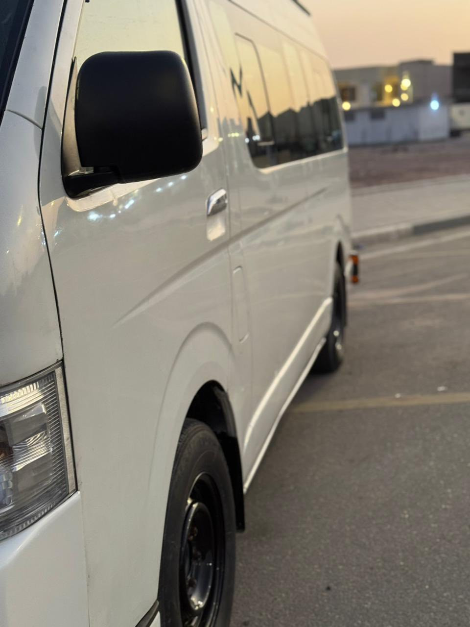 السلام عليكم هايس 2016 سياره جديده مكينه كير اكسل حداديه كله جديد رقم بصره تحويل ثاني يوم تاخذها مصفره غرامه وهيئه وضريبه للاستفسار:***********
