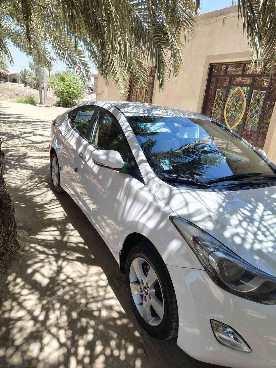 سلام عليكم سياره انتره موديل 12 للبيع وارد خليجي محرك 
1800 سنويه 28 بسمي سياره سياره بيها برادات تبريد ثلج 
المكان محافظه ديوانيه قضاء شاميه ناحيه صلاحيه سعر 105 وبيها مجال ***********
