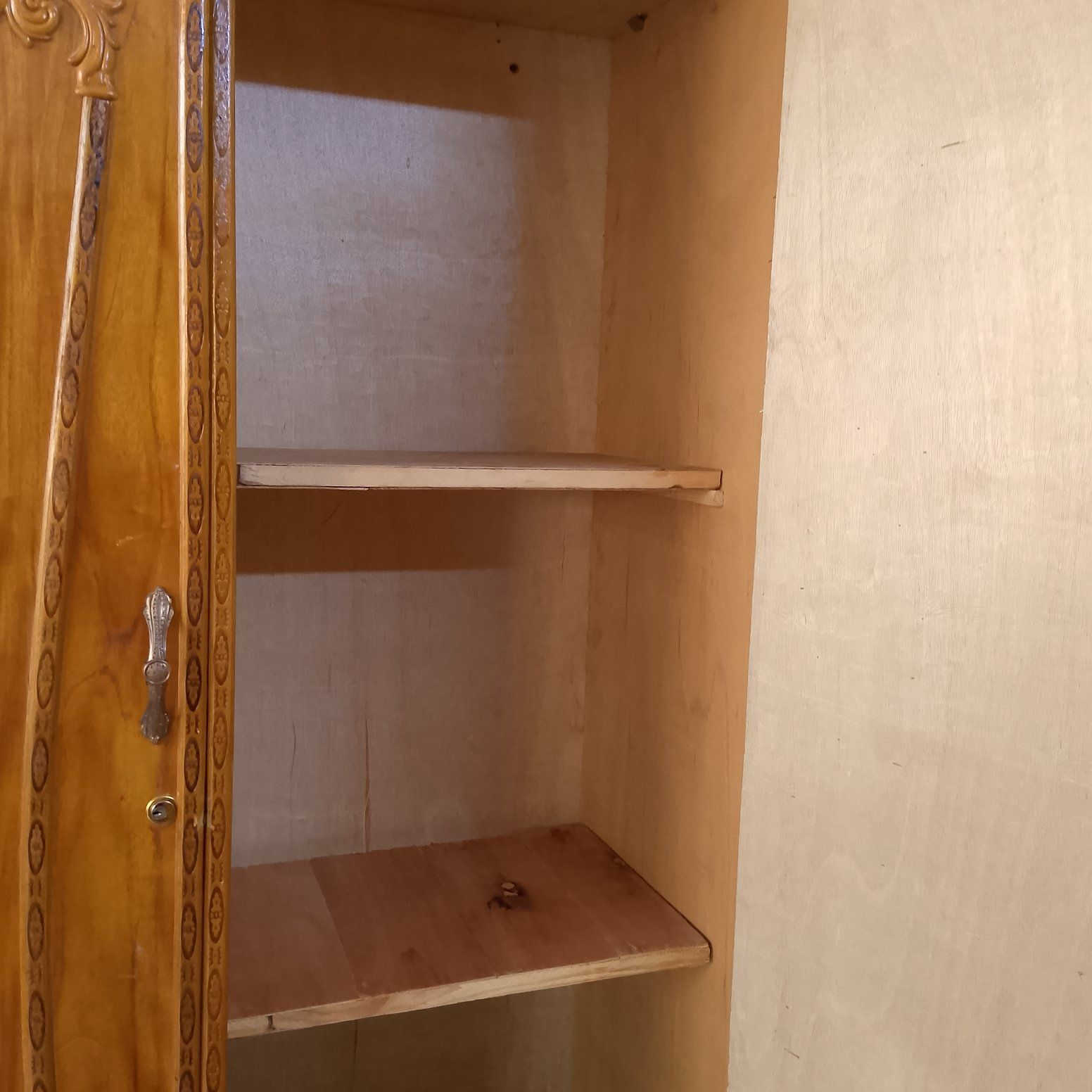 كنتور بابين نظيف جدا سعره 100قفل قفل 
توصيل متوفر بكروه هم 
مكان ديالئ خالص عرب شوكه


**إذا كنت صاحب هذا الإعلان وتريد حذفه لأي سبب، رجاءا أرسل رسالة إلى الدعم الفني**