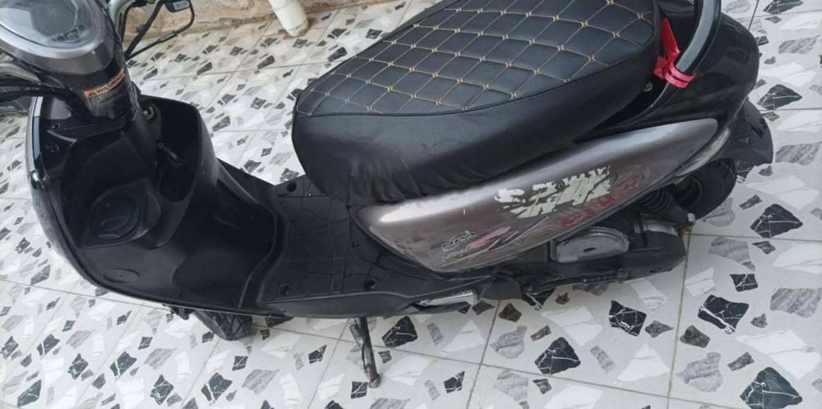 بوليس امتياز صيني محرك ياباني مجفت تجفيته مضبوطه وكهربائيات وسلف كله شغال مكان القاسم السعر 280 وبي مجال حگ الجيه


**إذا كنت صاحب هذا الإعلان وتريد حذفه لأي سبب، رجاءا أرسل رسالة إلى الدعم الفني**