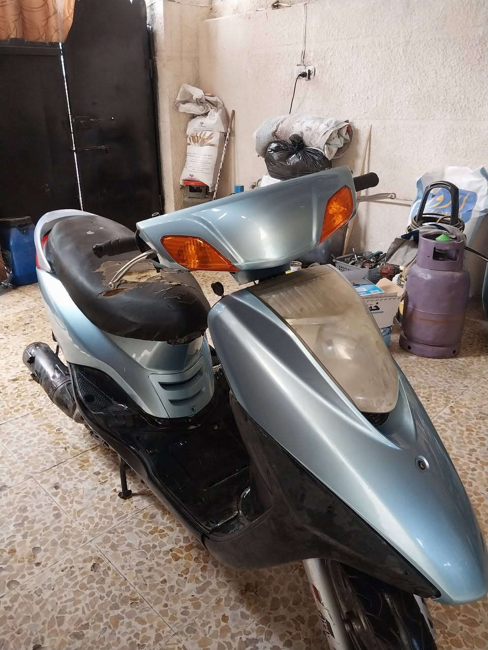 دراجه ابريز كابريته اصليه كهربائيات كله شغاله سلف وهندر فشكته ابلاديه دبلات جدد شلعه ومعدل محرك ناعم السعر ٤٢٥ مكاني حريه رقمي ***********
