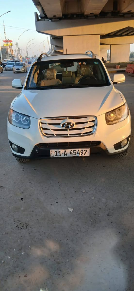 سنتافيا 2011
فول مواصفات 
مكينه كير مكفولت سته سلندر
تبريد ثليج مكفوله السياره حداديه جديده
بيه فقط صبغ ربع البنيد بصف الجماملغ اليمن
السعر 160وبيه مجال قليل 
مكان السياره كربلاء طوريج 
رقم الهاتف ***********
