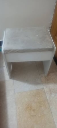 للبيع وحسب الصور ١- غرفة تركي مع ملحقاتها  وحسب الصور مستعملة / السعر ...