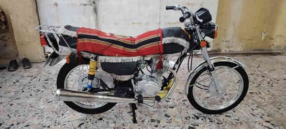 السلام عليكم للبيع دراجه مرقمه رقم وسنويه أربيل نامه ايراني شلامچه اصلي باب اول موديل 2024 وطالعه بل 2025 دراجه جديده زيرو مكفوله كفاله عامه
مكاني ميسان العماره قضاء الكحلاء
لشراي يتصل*********** 📞
