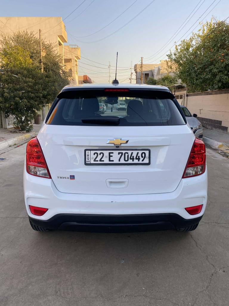 رقم الهاتف(***********-***********)
شوفرليت تراكس امريكي موديل 2020 محرك 4 سلندر حجم (1400) تيربو بالشرط كير 6 سرعات بالشرط تبريد وتدفئه بالشرط بيها شبر صبغ بالبونيد بدون داخل بدون ايرباك وبيها 3 مكانات تعديل بارد والباقي مكفول سيارة حلوه وكاعد سريعه ورزنه بالمشي سياره صدر امامي وخلفي وتخم تاير ما بي عيب جاهزه بدون مصرف...
سنويه وهزه وبراد(فحص مروري) جديد..
سيارة بأسمي شرط التحويل....
رقم اربيل...
سيارة بيها شاشة + كاميرا وتحكم ستيرن وشاشة اعطال ونظام ECO تقليل صرف البنزين..... 
السعر 105 وبي مجال الشراي يتصل او يجي يشوف السيارة ويدلل.. 
تعليقات ما احاوب.... 
مكان السيارة كركوك.... 
***********
***********
***********
*********** كركوك, العراق
