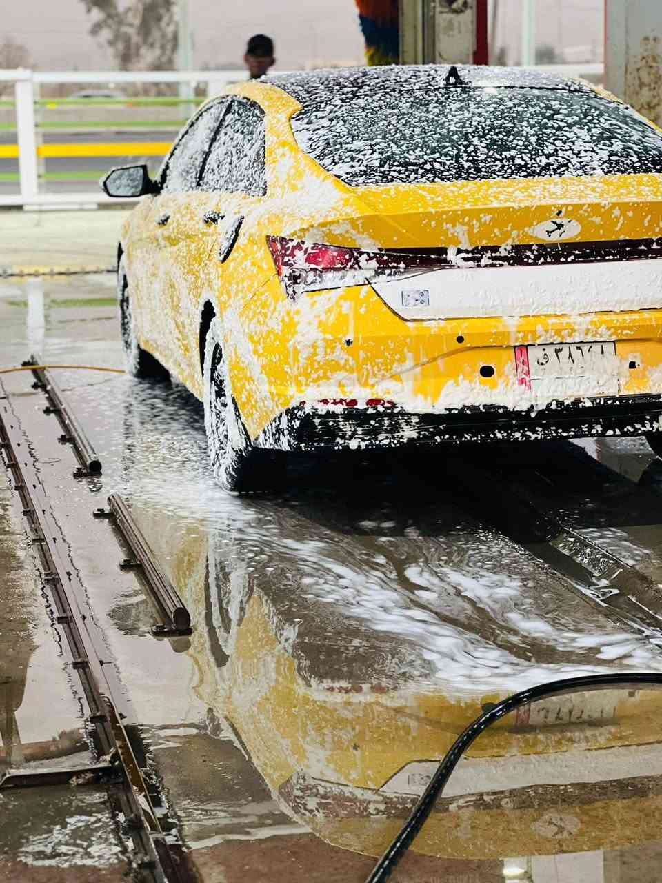 تشغيل ع بعد
بصمه
شاشه متصل 
تحكمات وتحديد مسار 
يده ترحيب 
صندوك ذكي 
موديل 2023
منظومه غاز
مكلف مكلف بل نشر اتصل على صاحب السياره
مكان بغداد الشعب
الاتصال ***********
السعر ١٢٠ وبيه مجال
