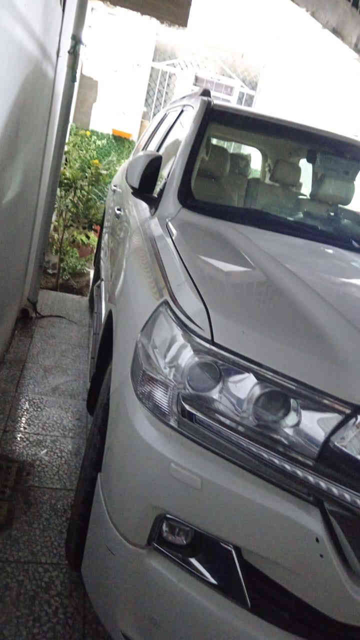 سلام عليكم 
لاندكروز 2017 فول مواصفات 
••• رقم بغداد بإسمي 
6 سلندر 4.0
سيارة جديده جدا سعرها معقول بلعافيه ع الياخذها 

مكان السيارة بغداد 
رقم صاحب السيارة 
***********

السعر :: اطلبه بالتعليقات يصلك خاص 📩

#ادارة_الصفحه ⚡

ملاحظه / 🔴
مدير الصفحه غير مسؤول عن بيع وشراء واصوليات السياره نحن صفحه لعرض السيارات فقط.
