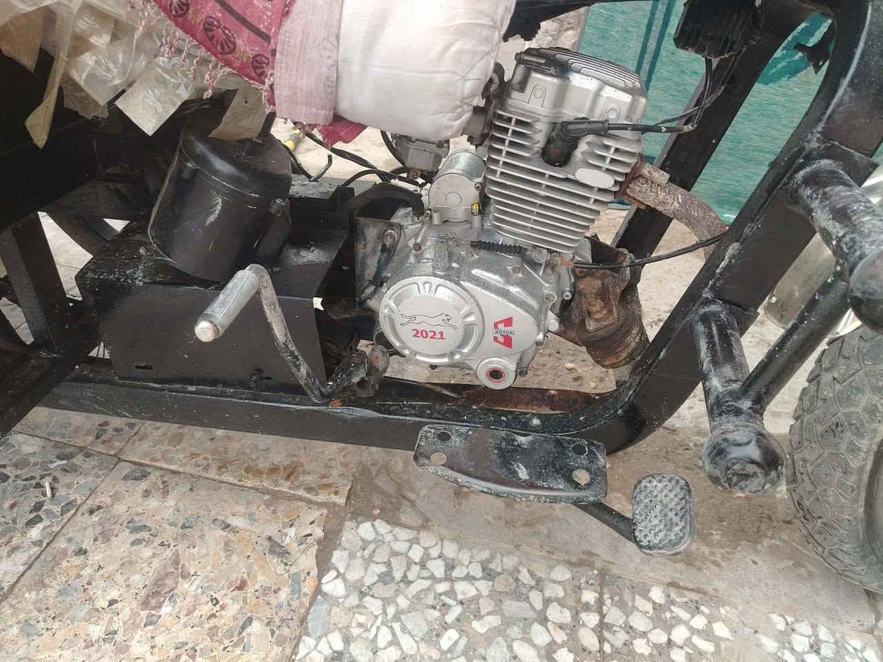 السلام عليكم ستوته ام تي ار كلك للبيع كفاله عامه محرك موديل 21 ستوته مصبوغه شاص وبدي السعر 500 بها مجال حق الجيه الشراي ينتصر***********
