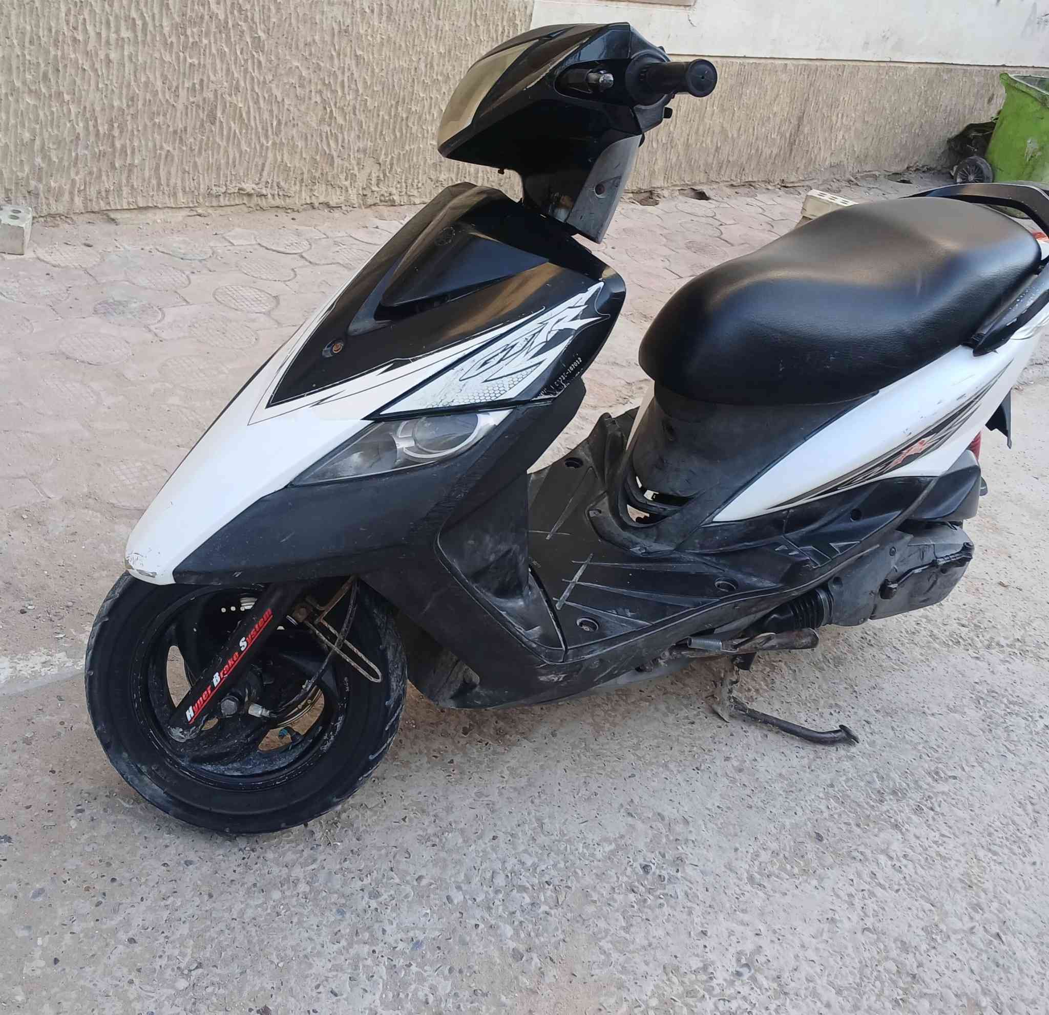 سلام عليكم دراجه ماكس ثعلب 140للبيع دراجه نازله رمبه قبل٣   أشهر  برغي ما مفتوح بيه يراد اله بنزات بريك خلفي وقمجي مال سرعه مكطوع السعر 800 وبيه مجال قليل أو مراوس بدراجه كير *********** العنوان بغداد الشعب حي المهندسين
