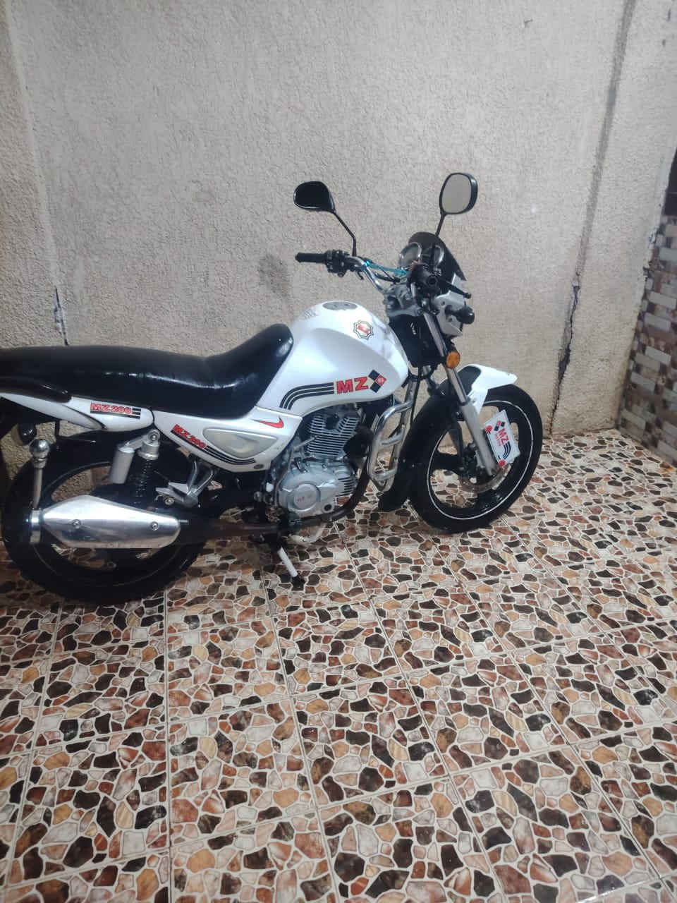 سلام عليكم سنكي امزت للبيع موديل 2020 مكينة خرسة السعر ٨٠٠ او بي مجال   الاستفسار ***********
