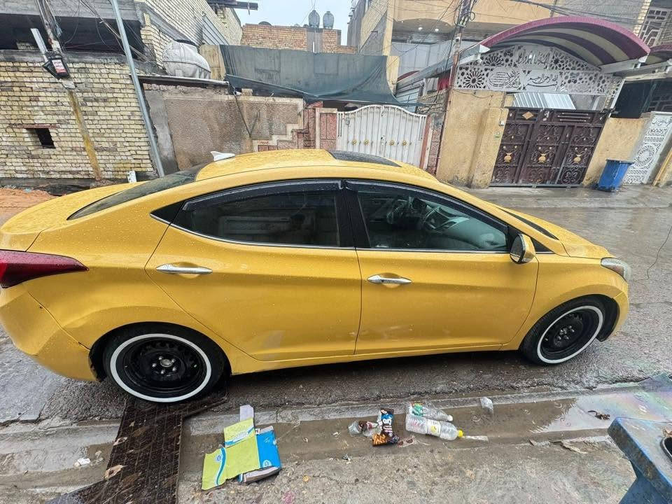 سلام عليكم البيع هونداي النترا موديل 2015 وارد امريكي حادث دعاميه بدون دواخل كلها اليبل واحد كفوله كفالة عامة فول موصفات فتحه تحكم ستيرن كامره حساسات بصمه مثبت وبعد بيها موصفات سيارات جديدة وجاهزة من كلشي تبريد ثلج حدادية تخم تاير كير ومكينة مكفولات  هيه غرمات مصفره سياره احله من صور  مكان بغداد حي نصر  سعر103 
***********
