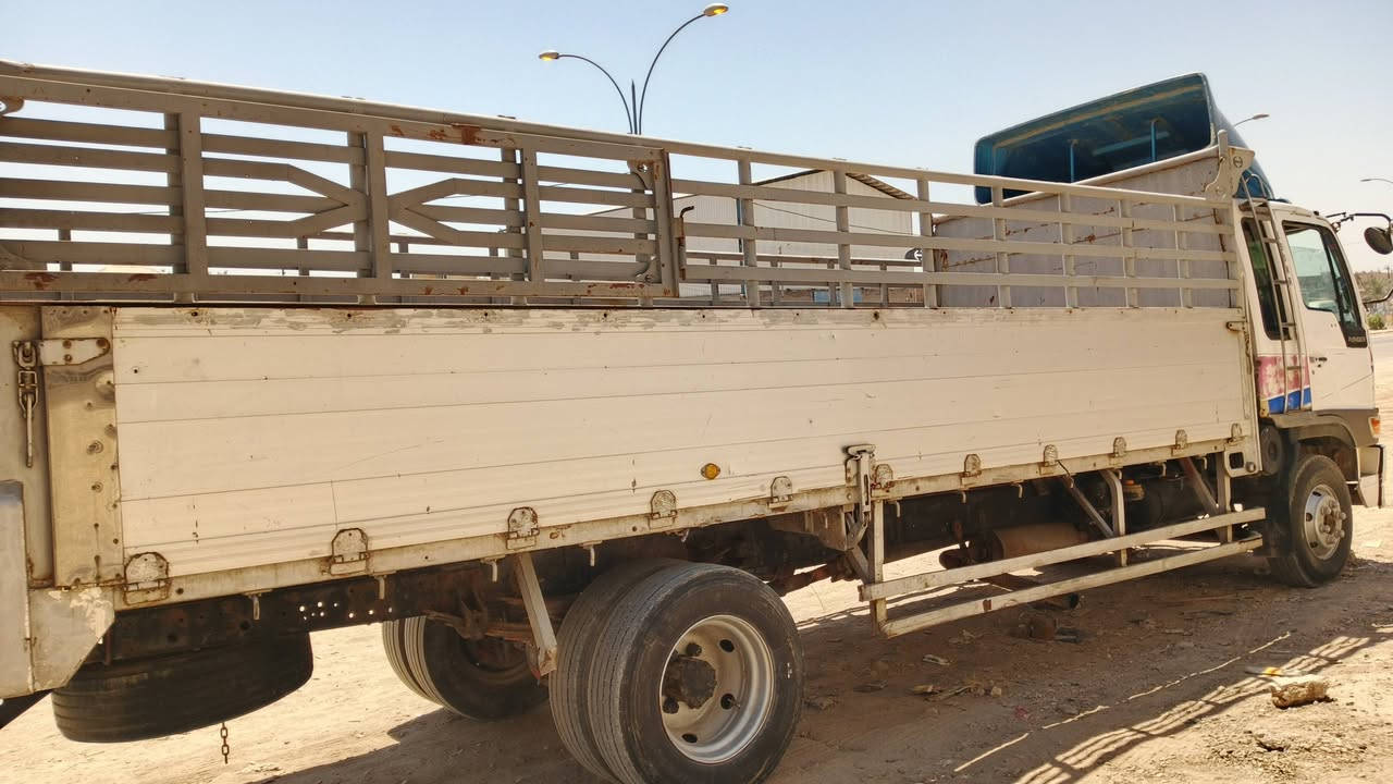 السلام عليكم ورحمه الله وبركاته
هينو طيره مكينه 70عادي طول سته وربع 

رقم بابل موديل 91بسمي سياره نظيفه محوره تايرات خلفيه 19ونص جاهزه للشغل 

سعر 150وبيها مجال للشراي

مكان حله شارع 80 استفسار 

***********
