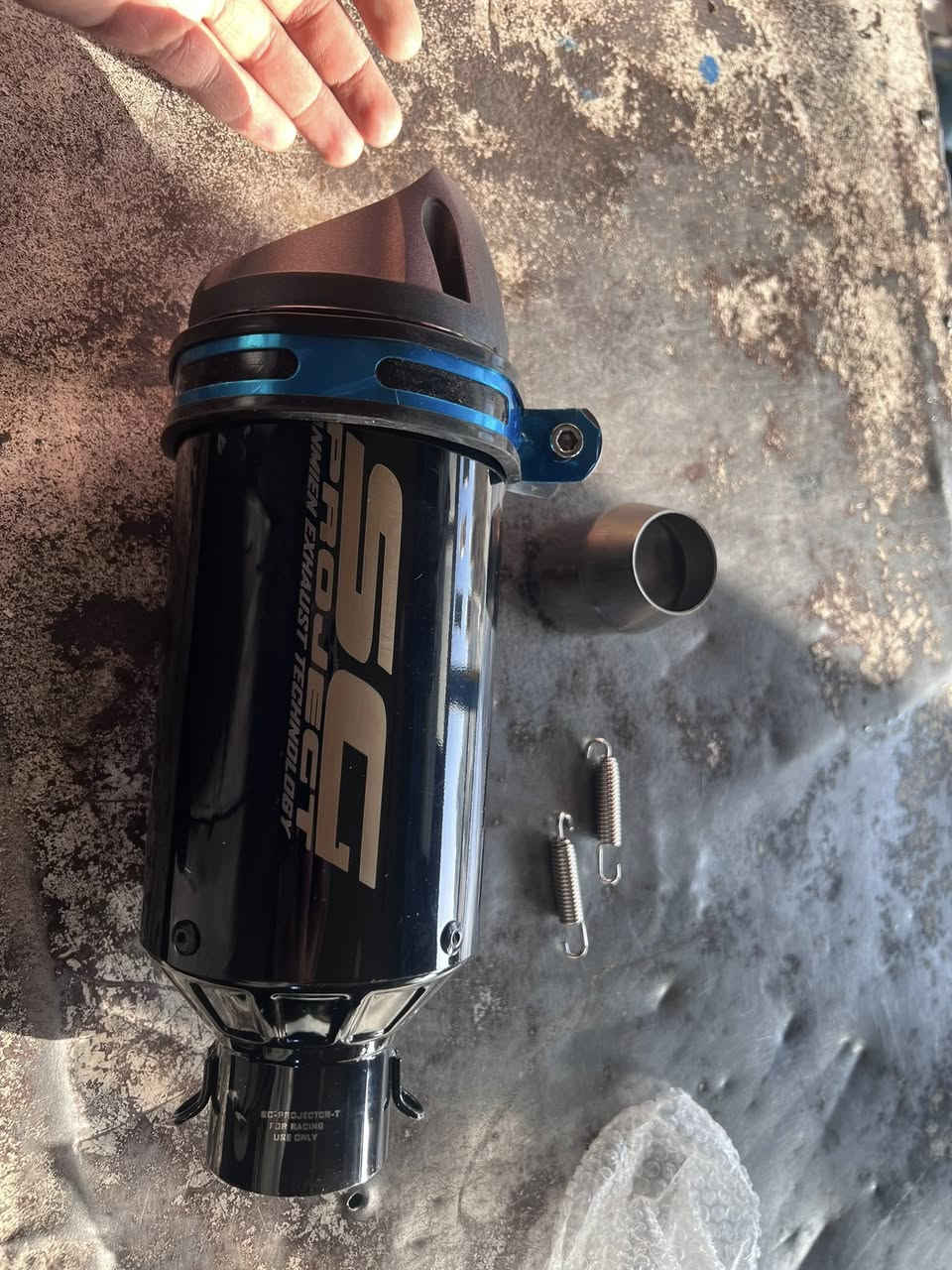 السلام عليكم صالنصه رياضي CS جوكر مال ماكس بطح جيب وشد واذا غير دراجه تحوير السعر ٣٥ معه التوصيل مكاني ناصريه حي الشهداء يم بانزين الرقم ***********
