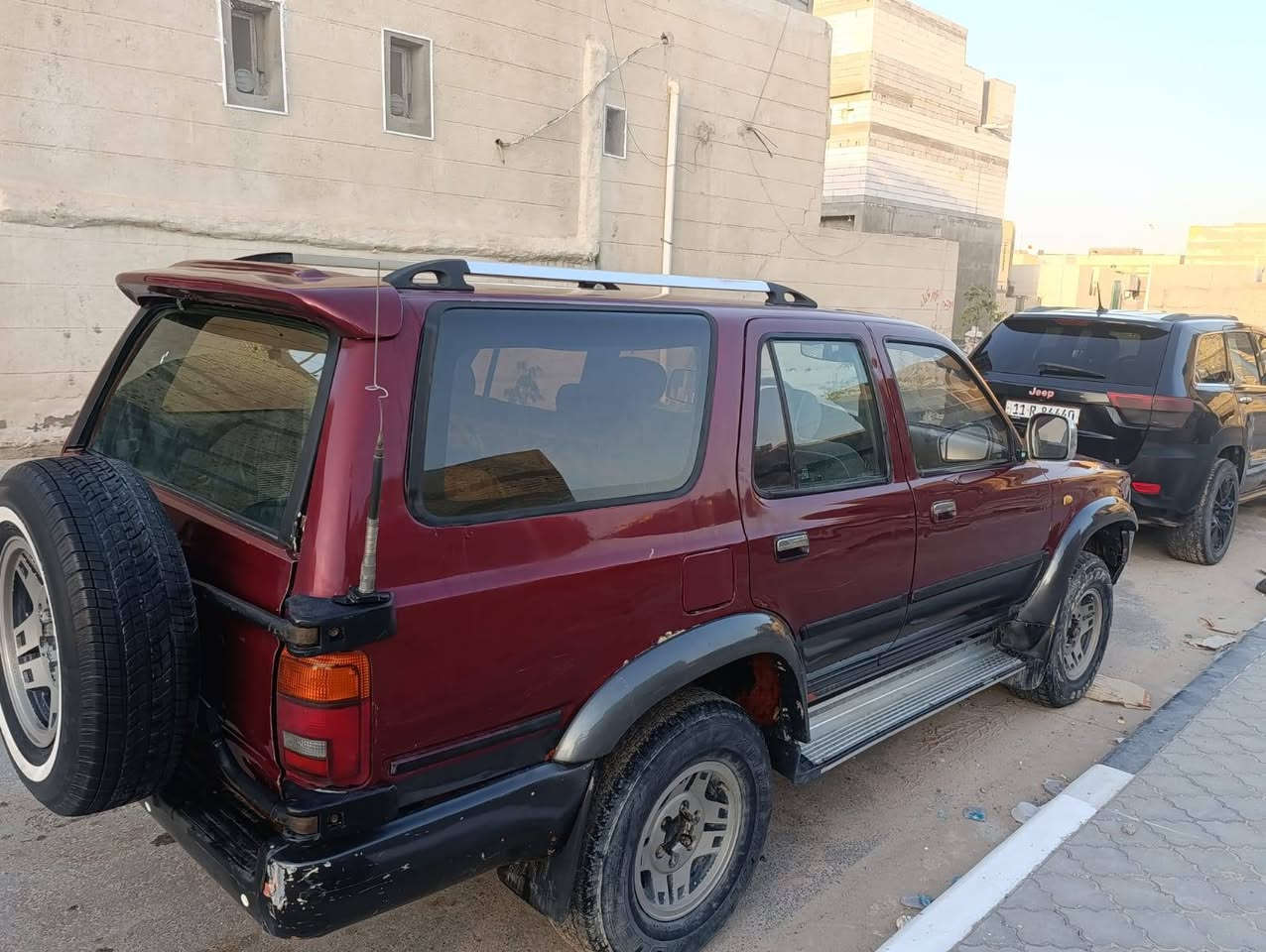 السلام عليكم تيوتا 4رنر 
السياره جاهزه على اخر حبايه 
مكينه كير 3000 ثلاثة الاف 
تخم تايرات جدد ب 300 الف 
رقم و سنويه جديدة
السيارة فول مواصفات حساسات شاشه شنو اتريد يشتغل بس الفتحه ما سويتها 
تبريد ثلج  بمعنا الكلمه 
السياره باسمي شخصيا  تحويل مباشر
السياره معروضة 65 ورقة و بيها مجال 
اذا ابالك جوه الخمسين لا تتصل  
***********
