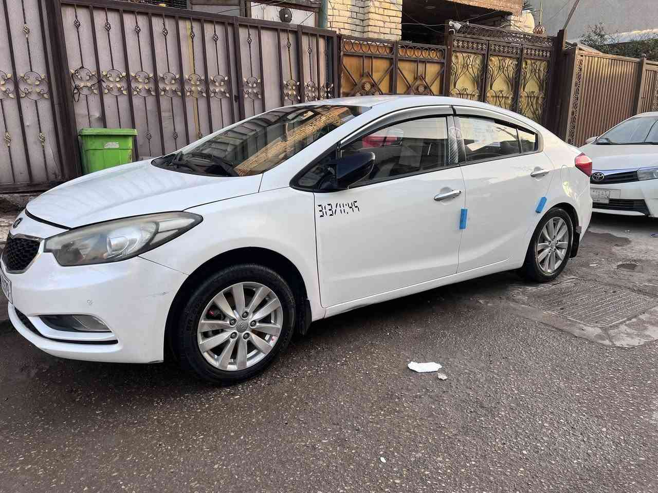 سلام عليكم كيا سيراتو خليجي
موديل 2014

بيها 3 قطع اثر بطش اثنين صبغ وحده كلير 

بدون دواخل لاشواصي  ولا لغود 

تبريد صدر خير من الله مكينه مبدل ضاغطه وزنجيل 

رقم وهزه جديده. 

عارضه 115 بيها مجال. 

مكاني الشعب حي اور 

سونار مرفق

***********
