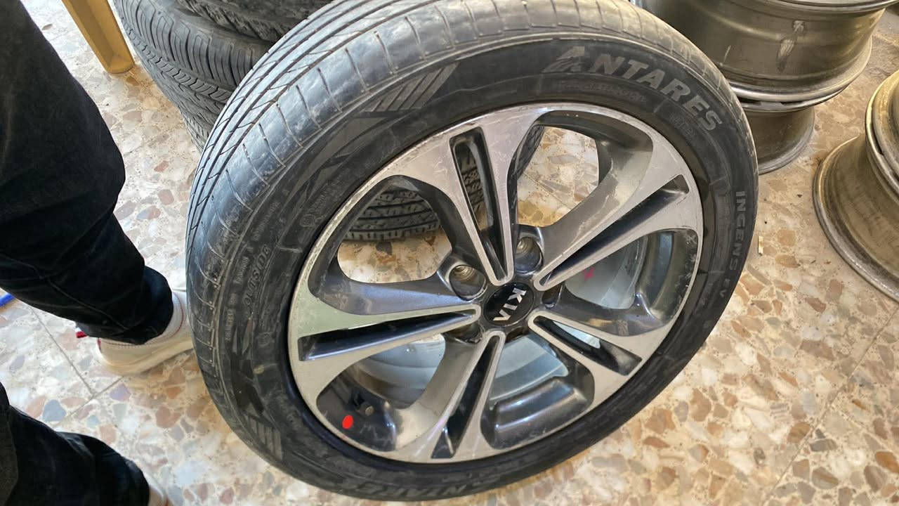 ويل سيراتو البيع و مروس نضيفات حيل   حجم 17
***********
