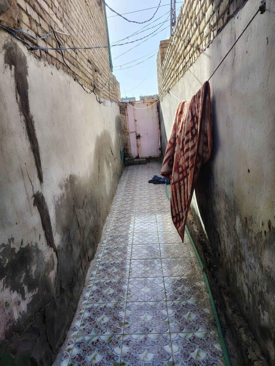 دار سكن طابو صرف
المساحة ١٠٠ متر دولان
البناء طابوق عكادة نظيف مقابيل ساحة 
استقبال
 وغرفه نوم عدد ٢
صالة
مطبخ حار بارد
السعر ٤٥ مليون
الموقع الديوانية حي العسكري الثالث خامس دار عن الشارع الرئيسي شارع ٣٠ أمامه ساحة مقابل قاعة الحديد قاعه محمد
للاستفسار أكثر مراجعة مكتب التوكل للعقار الكائن في حي العسكري شارع ٣٠ او الاتصال والمراسلة على الواتساب على الرقم ***********
