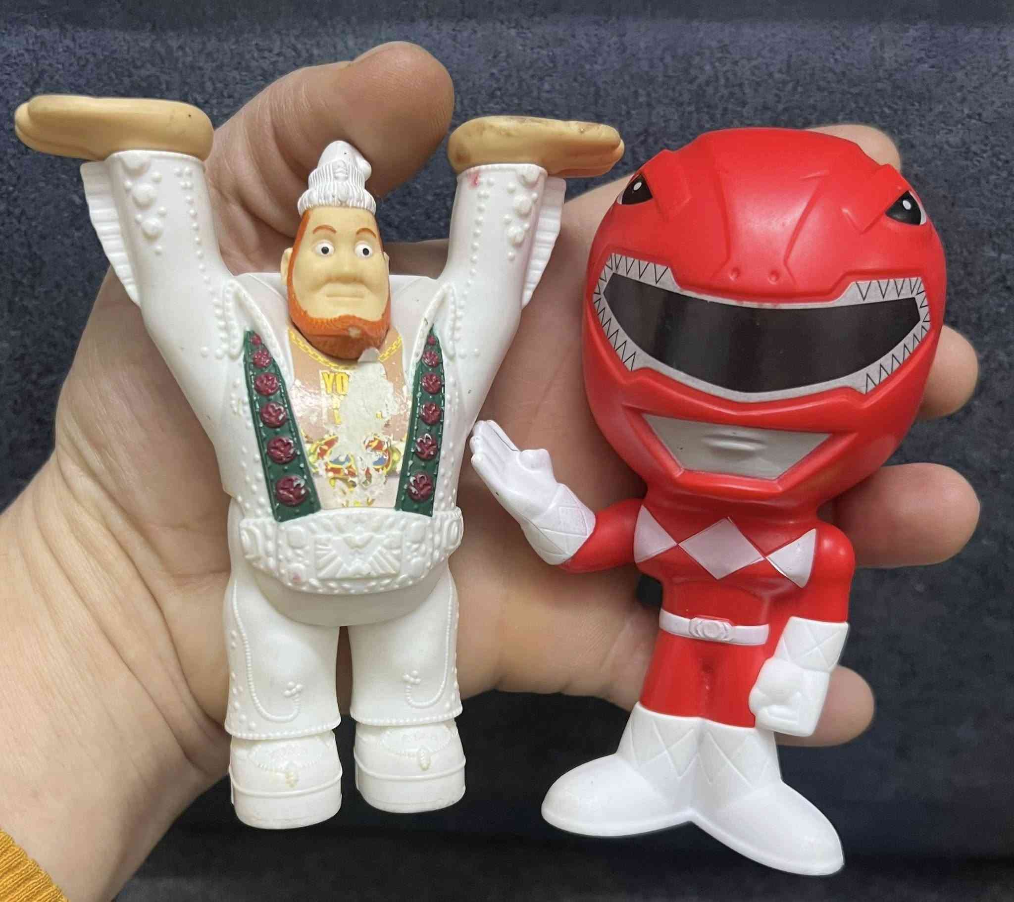 مجسمات وشخصيات سعر القطعة الف دينار 
العدد 54 قطعة 
توصيل بغداد 5 الاف


**إذا كنت صاحب هذا الإعلان وتريد حذفه لأي سبب، رجاءا أرسل رسالة إلى الدعم الفني**