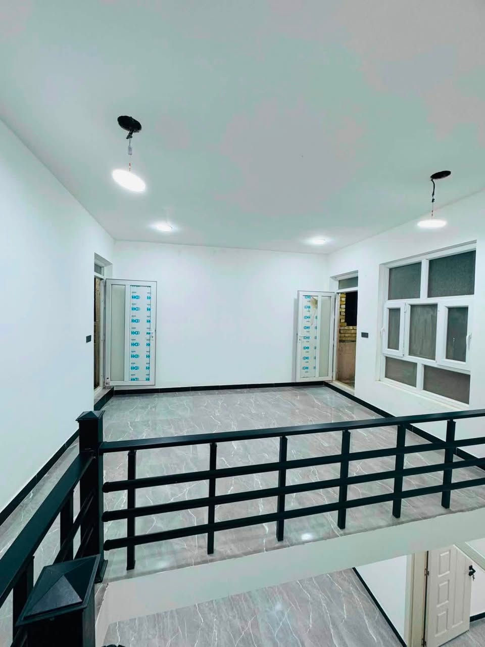 🏡 للبيع نقد فقط – دار جاهز للسكن 🏡

🔹 الموقع: بغداد – الدورة – البوعيثة

📌 مجمع السلطان الثالث ثاني فرع

تفاصيل العقار:

✅ المساحة: 100 متر

✅ الواجهة: 6.25 متر

✅ النزال: 16 متر

✅ عدد الطوابق: طابقين حديث

مواصفات البناء:

✔️ 4 غرف نوم 

✔️ استقبال مريح

✔️ صالة واسعة

✔️ مطبخ بتصميم عصري

✔️ صحيات عدد (2)

✔️ تشطيب درجة أولى مع جميع الخدمات

🛑 ملاحظة: الدار جاهزة للسكن فورًا

🛑 البيع مباشر من المالك بدون دلالية

📜 نوع العقار: طابو زراعي – سند 25 – إقرار محكمة

📞 للاستفسار:

📲 اتصال أو واتساب على الأرقام:

☎️ ***********

📩 لمزيد من التفاصيل، تواصل معنا عبر الخاص أو الاتصال المباشر!
