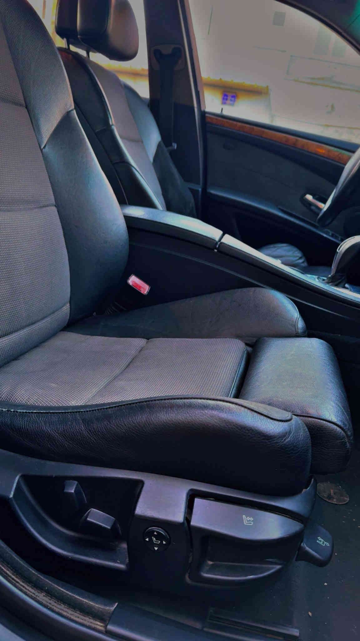 للبيع او مراوس 528. e60 رقم سليمانيه تحويل ثاني يوم 
 السعر ١١٠ وبيها مجال
جاهزه تبريد ثلجج لا ينقص. ولا يبوخ ولا هل امور
كشنات جلد مخمل m غرفتها كلش جديده
دعاميات ودوسات ومري M5
لايتات جدد نهار ديناميك
ويل١٨
تحكم ستيرن وكروز سرعه شغال
بيها طخه بل باب الخلفي وبدايه هلال الجاملغ ومصبوغات الباقي بيها شويه جراد
السياره مكينه وكير خير من الله. ولا بيها نظوح ولا جبنه ولا دجه ابد خير من الله كلشي شغال بيها
العنوان زيونه الغدير ***********
