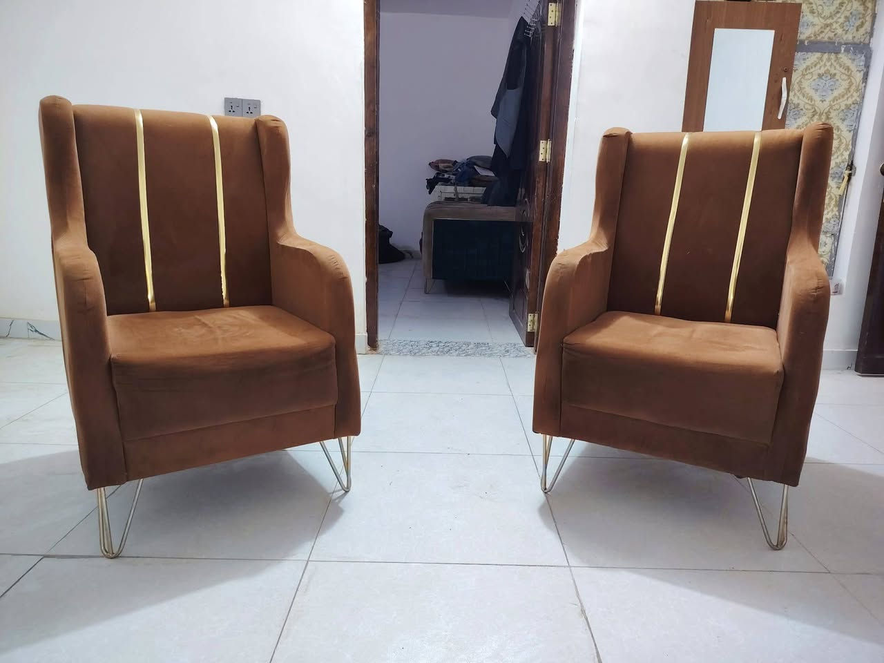 تخم عشر مقاعد تركي ثقيل جدا جدا. مع كوشات حجم كبير مع مفرش كامل اللون المرغوب جوزي🤎
خالي من اي ضرر ٣٧٥ وبي مجال


**إذا كنت صاحب هذا الإعلان وتريد حذفه لأي سبب، رجاءا أرسل رسالة إلى الدعم الفني**