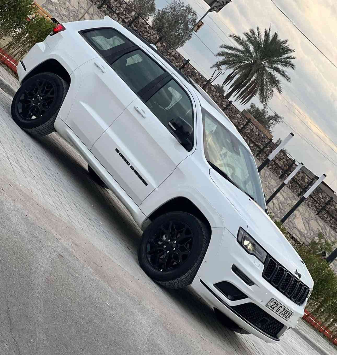 للبيع جيب s 2022 وكاله هارلم
فول مواصفات معروفه مواصفات ال s 
السعر 365


**إذا كنت صاحب هذا الإعلان وتريد حذفه لأي سبب، رجاءا أرسل رسالة إلى الدعم الفني**