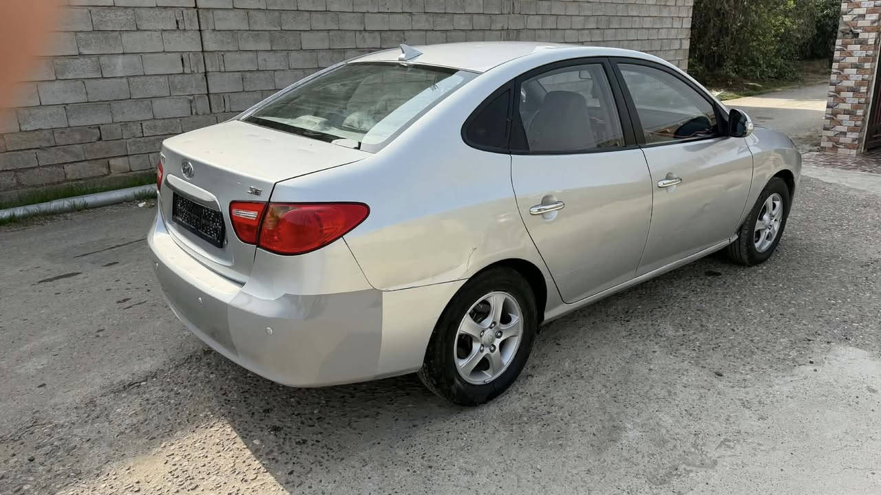 السلام عليكم افانتي ١٠ كص ليزريه ٤٠ وبيه مجال قليل مكانه الضلوعيه ***********
