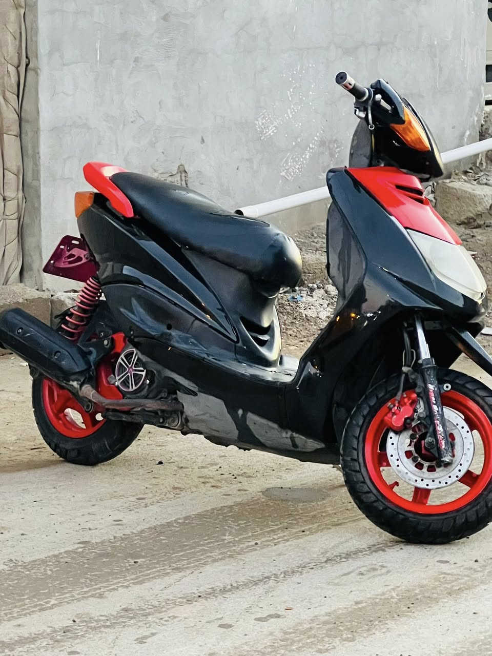 سلام عليكم دراجة سكنس للبيع سعر خاص ***********
