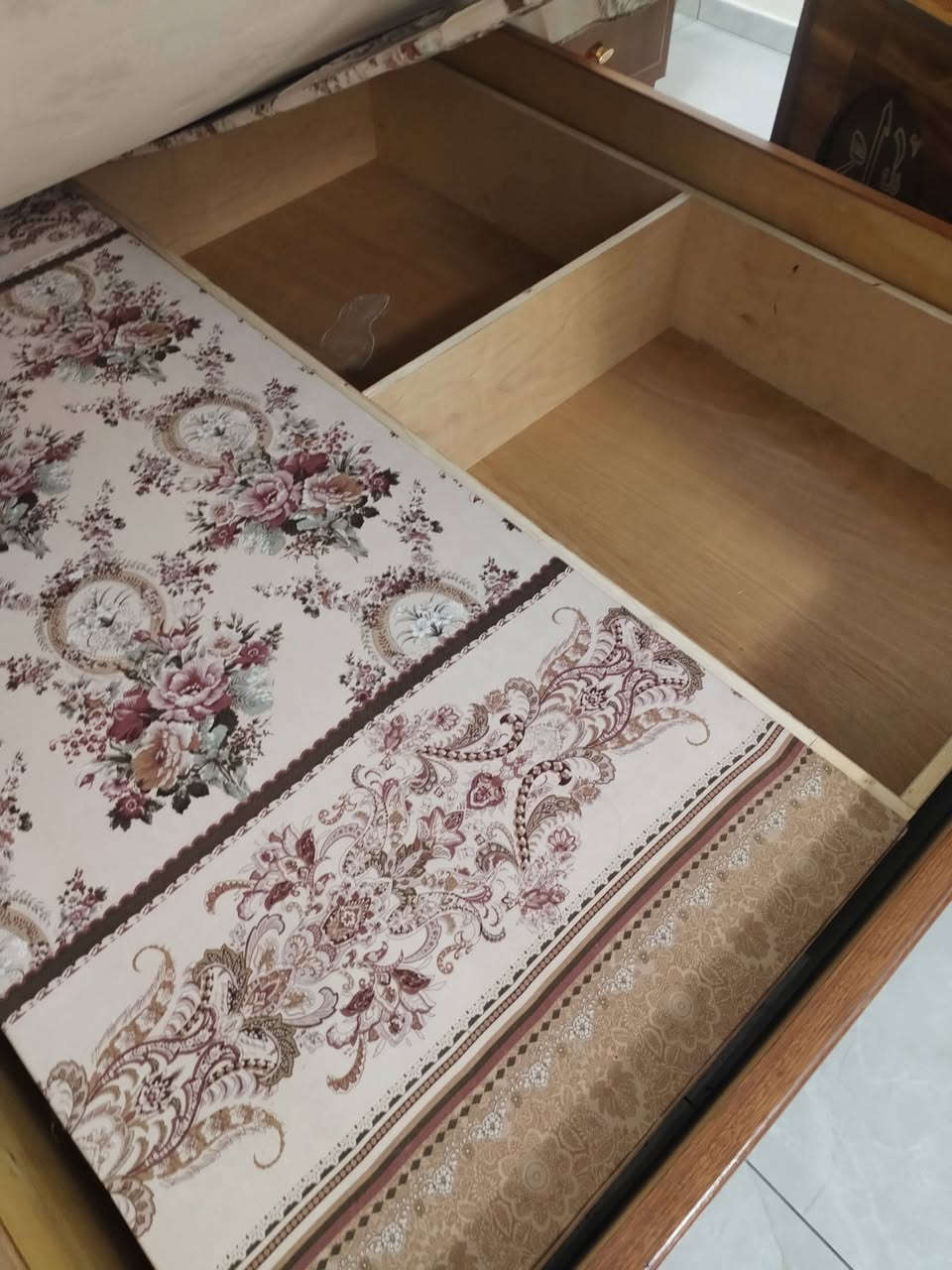 جربايه نفرين وبية صندوك وكومدي جديد سعر ٤٠٠


**إذا كنت صاحب هذا الإعلان وتريد حذفه لأي سبب، رجاءا أرسل رسالة إلى الدعم الفني**