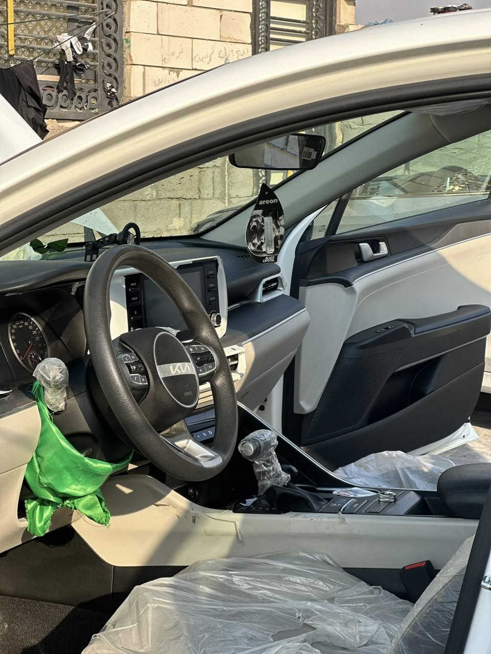 K5 خليجي مديل 2023 كفاله عامه ماعده بارد ع كد شبر او اقل لشبر بلبنيد سياره ع وضع الشركه ماشيه55 حقيقي حته لزكات لدشبول بعدهن ع وضعهن 
مواصفات السياره
بصمة تشغيل✅
بصمة ابواب✅
تشغيل عن بعد✅
كشن كهربائي✅
منافذ يو اس بي امامي خلفي✅
تبريد قطعتين✅
لد نهاري ✅
تبريد لمس✅
كشنات جاد✅
مكاني البصره ✨
 مامتواجد بلفيس هذه رقمي ***********. / السعر 210 وبيه مجال قليل
