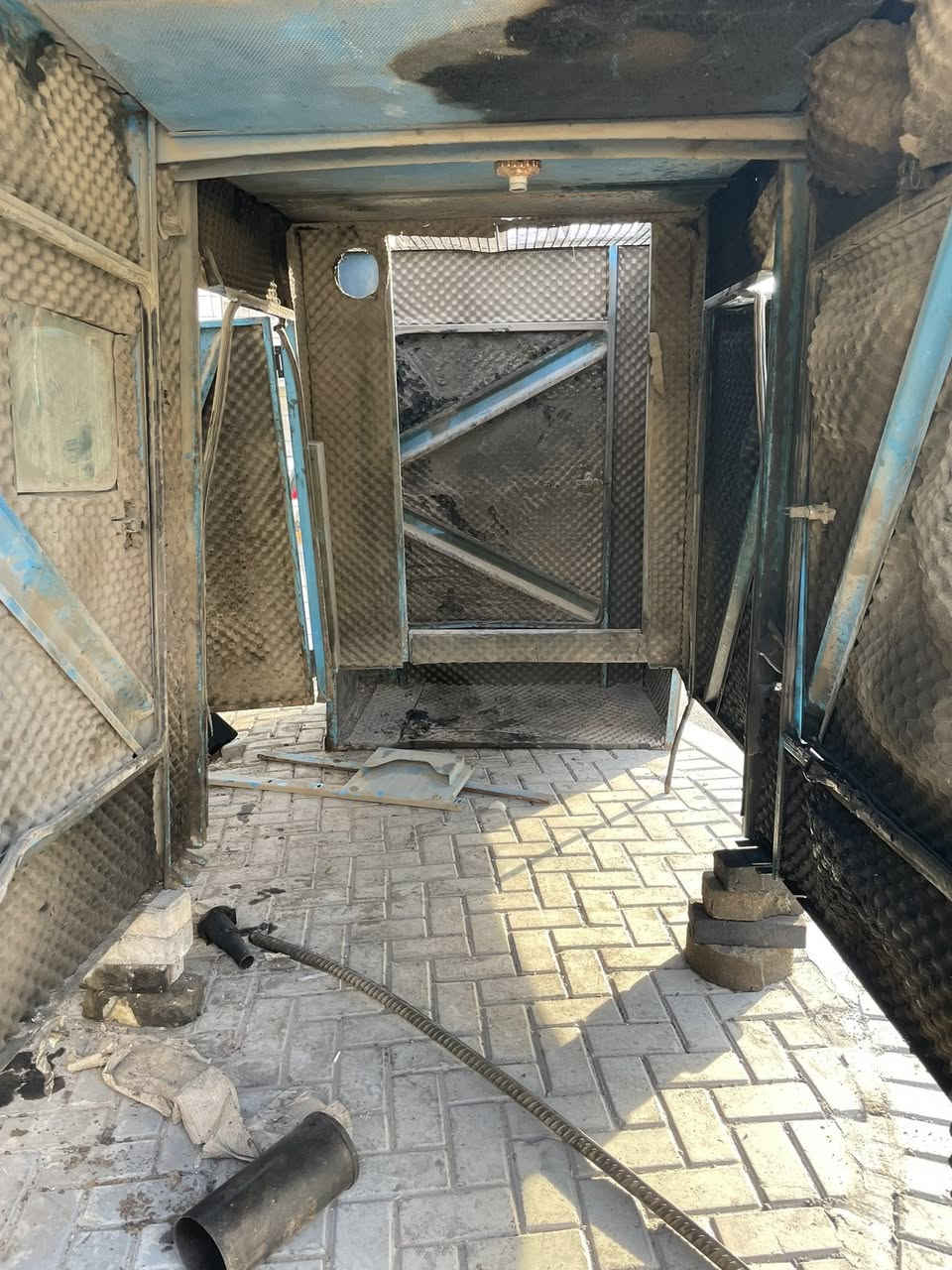 كاتم للبيع جانت بي مكينه دايو 250KV
***********
