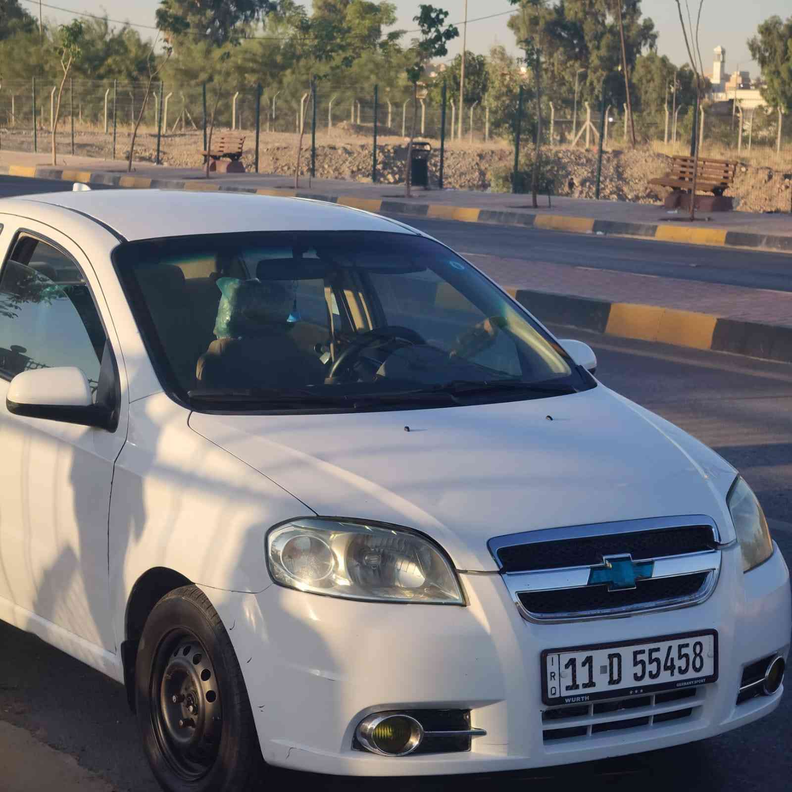 افيو 2011 
محرك استر و صفر غرامات وسيارة صاحبها الشرعي اني ورقم اجنبي جديد باقي تفاصيل على رقم ***********
